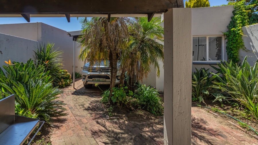 3 Bedroom Property for Sale in Kroonheuwel Free State